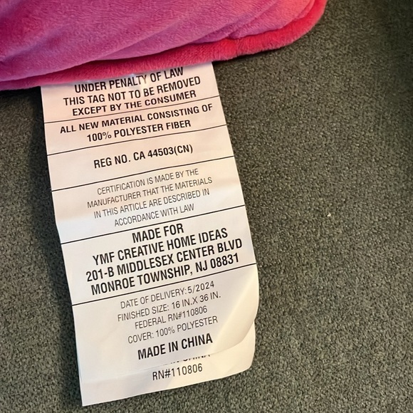 ✨Juicy Couture 💎BEAUTIFUL💎 bling logo body pillow NWT - Picture 13 of 13